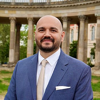 Sprecher: Yasin Pehlivan 